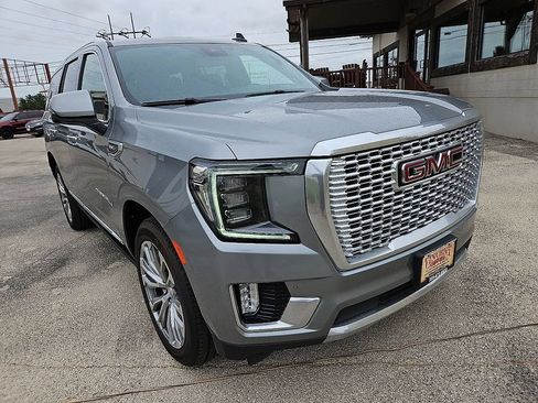 Used 2023 GMC Yukon Denali AWD/4WD image 11