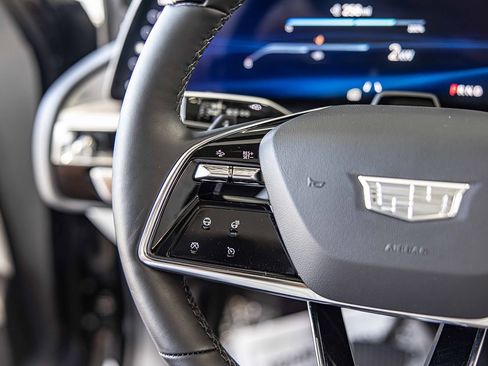 Used 2024 Cadillac Lyriq Sport image 26