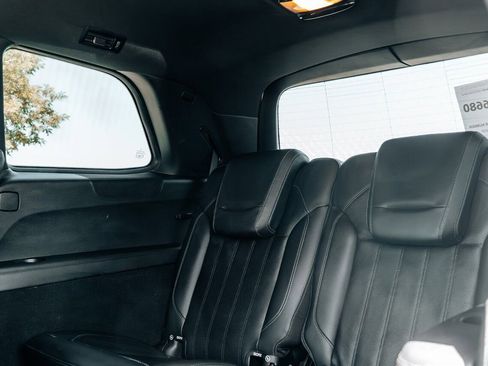 Used 2017 Mercedes-Benz GLS 450 4MATIC image 37