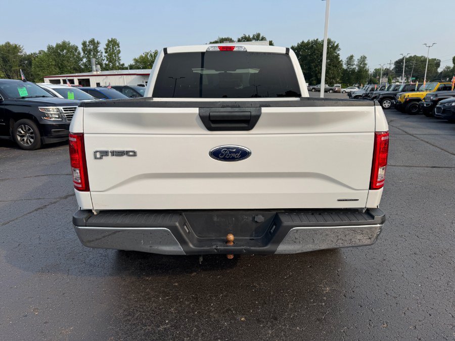 Used 2016 Ford F150 XLT AWD/4WD image 4