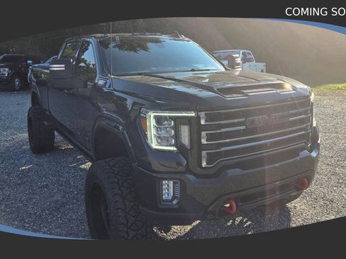 Used 2022 GMC Sierra 2500 AT4 w/ AT4 Premium Plus Package AWD/4WD image 8