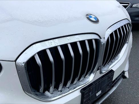 Used 2022 BMW X5 xDrive40i w/ Premium Package image 29