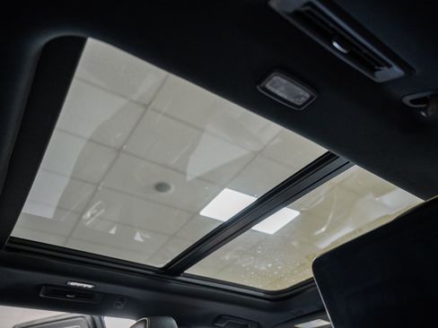 Used 2021 GMC Yukon SLT image 42