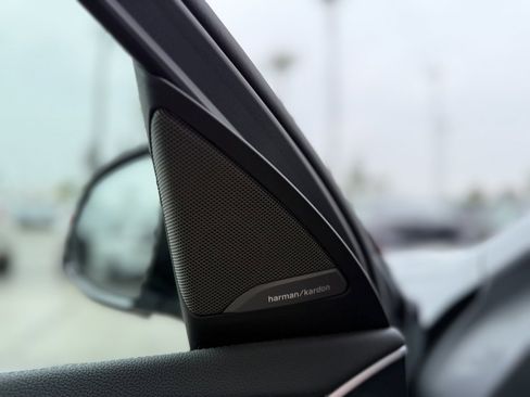 Used 2023 BMW X4 M40i w/ Premium Package image 6