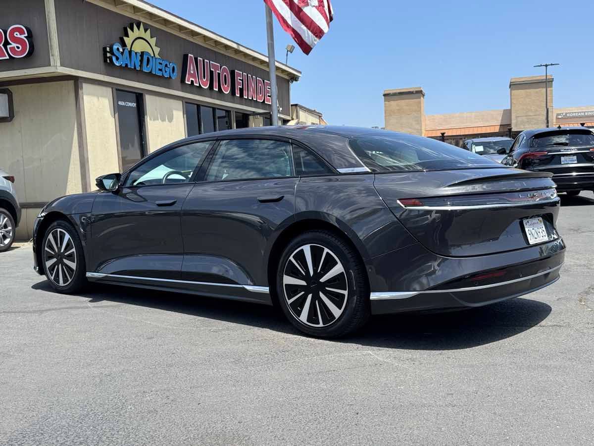 Used 2024 Lucid Air Pure RWD image 11