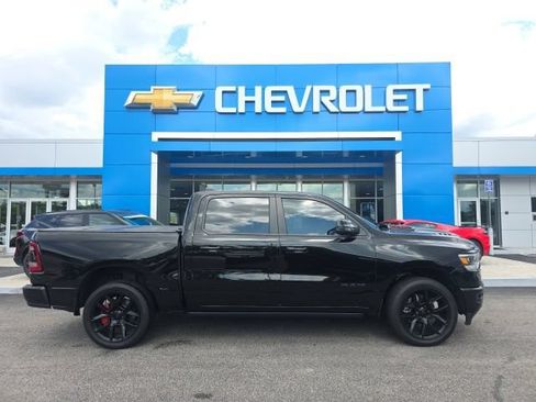Used 2023 RAM 1500 Laramie AWD/4WD image 2