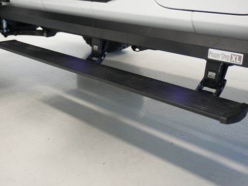 Used 2024 Jeep Wrangler Sport image 8