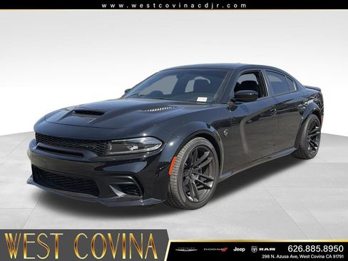 Used 2022 Dodge Charger SRT Hellcat w/ Harman/Kardon Audio Group RWD image 5