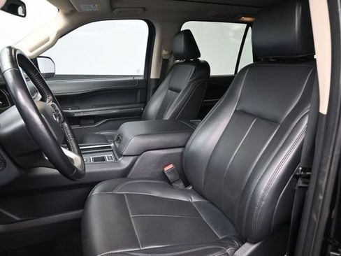 Used 2023 Ford Expedition XLT RWD image 19