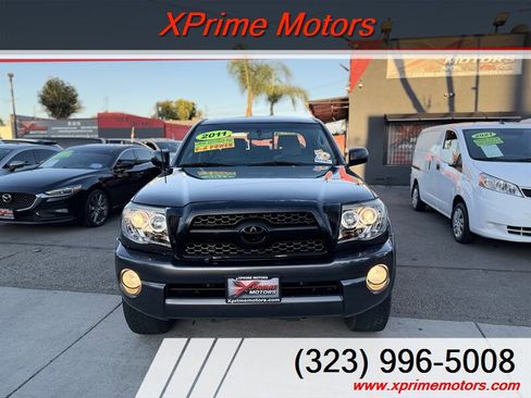 Used 2011 Toyota Tacoma PreRunner w/ SR5 Pkg #2 image 2