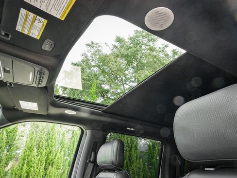 Used 2023 Ford F150 Raptor w/ Raptor Carbon Fiber Package image 30