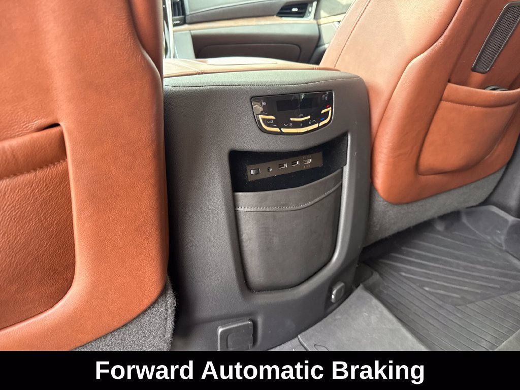 Used 2019 Cadillac Escalade Premium Luxury AWD/4WD image 27