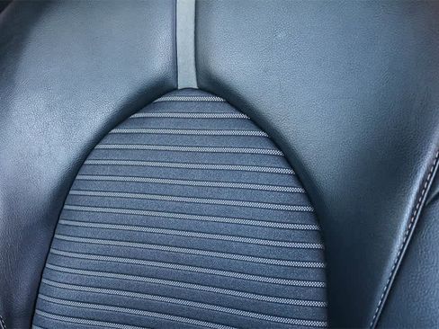 Used 2022 Toyota Camry SE image 25