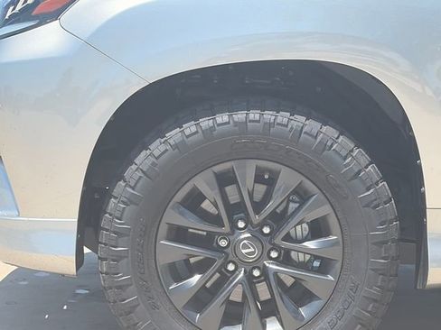 Used 2023 Lexus GX 460 Premium AWD/4WD image 5