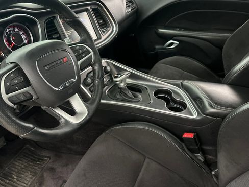 Used 2016 Dodge Challenger R/T Scat Pack w/ Leather Interior Group image 12