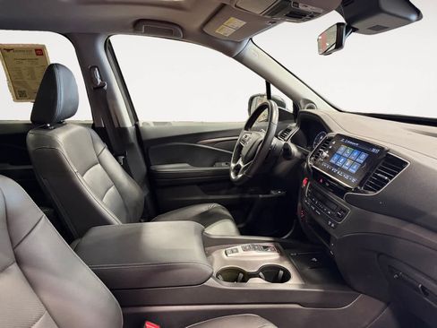 Used 2025 Honda Ridgeline RTL image 16