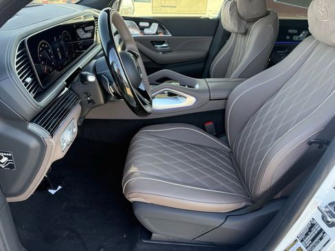 New 2026 Mercedes-Benz Maybach GLS 600 4MATIC image 16