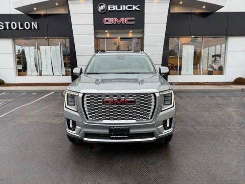 Used 2024 GMC Yukon XL Denali w/ Advanced Technology Package image 6