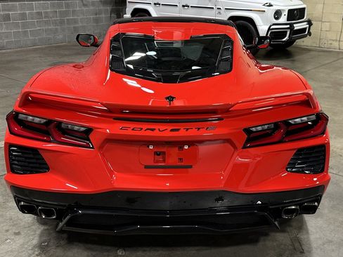 Used 2021 Chevrolet Corvette Stingray Coupe w/ Z51 Performance Package image 8