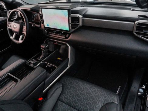 Used 2025 Toyota Tundra Limited image 36