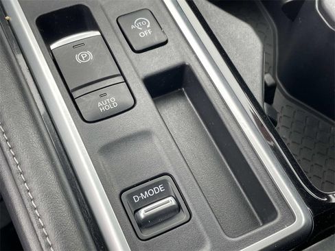 Certified 2023 Nissan Pathfinder SL w/ SL Premium Package image 30