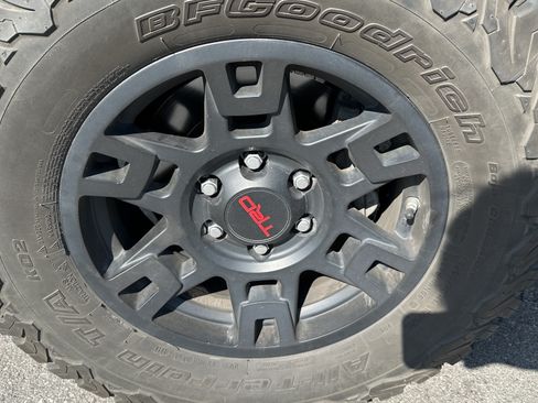 Used 2020 Toyota 4Runner TRD Off-Road Premium w/ Moonroof Package AWD/4WD image 12