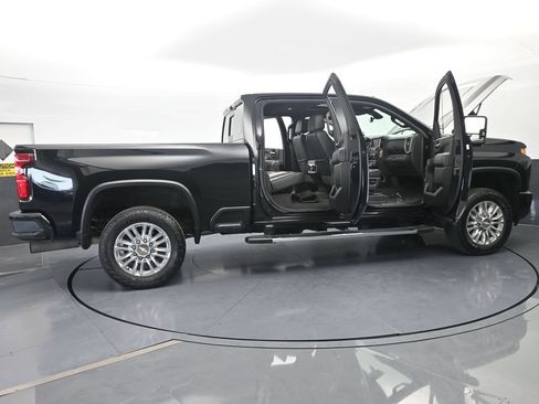 Used 2022 Chevrolet Silverado 2500 High Country w/ Z71 Off-Road Package AWD/4WD image 88