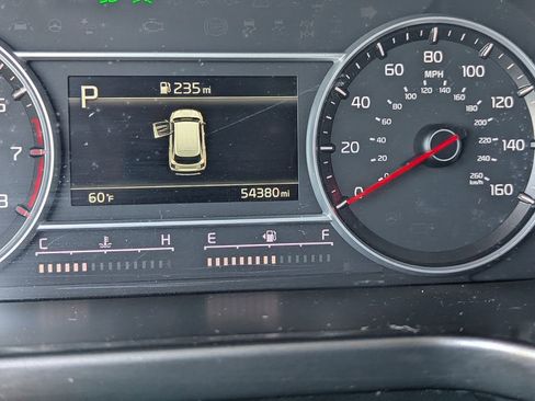 Used 2023 Kia Sorento LX image 26