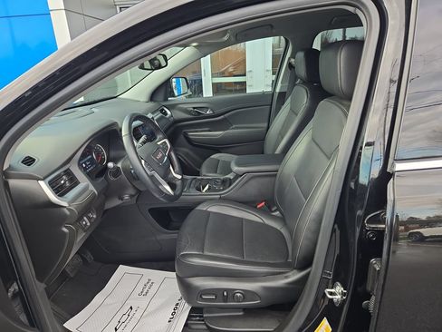 Certified 2023 GMC Acadia SLT w/ Preferred Package AWD/4WD image 5