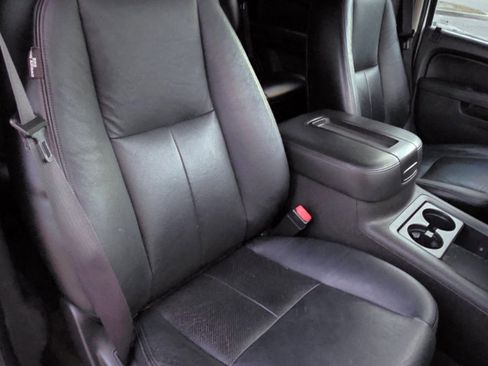 Used 2013 GMC Yukon SLE w/ Convenience Package image 19