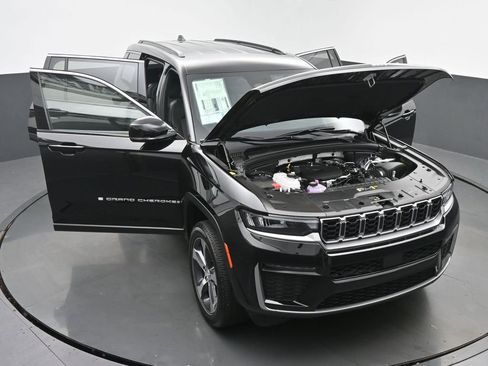 New 2026 Jeep Grand Cherokee L Limited AWD/4WD image 62