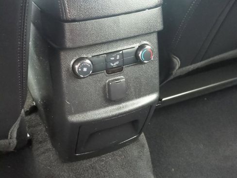 Used 2019 Ford Explorer Sport image 22