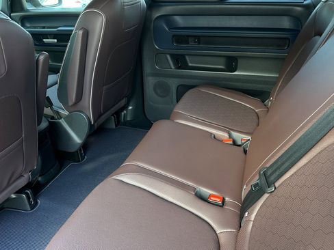 New 2025 Volkswagen ID. Buzz Pro S image 10