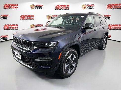 Used 2024 Jeep Grand Cherokee Limited 4xe w/ Luxury Tech Group II image 14