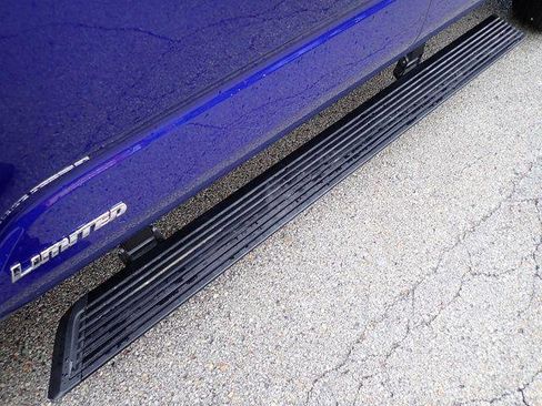 Certified 2025 Toyota Tacoma Limited image 14