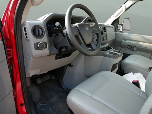 Used 2026 Ford E-450 and Econoline 450 Super Duty w/ Power Equipment Group image 10