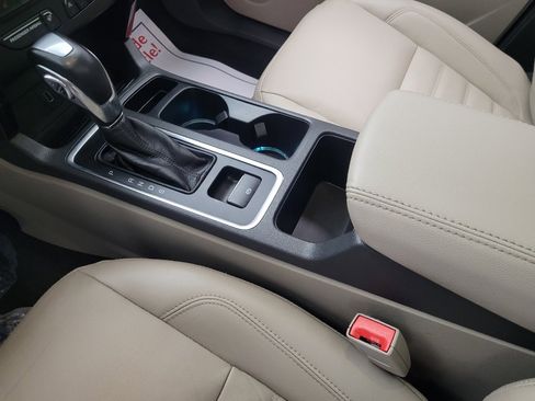 Used 2018 Ford Escape Titanium FWD image 26