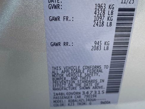 Used 2024 Nissan Altima 2.5 SV FWD image 29