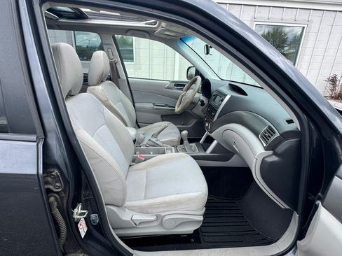 Used 2013 Subaru Forester 2.5X Premium AWD/4WD image 22