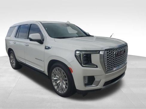 Used 2024 GMC Yukon Denali image 9