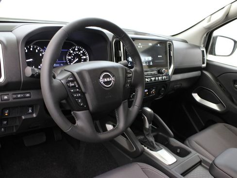 New 2026 Nissan Frontier SV w/ SV Convenience Package RWD image 13