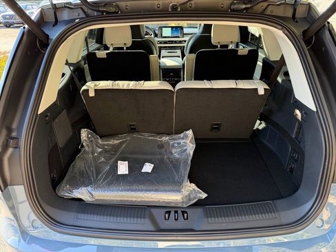 New 2025 Lincoln Aviator Reserve w/ Equipment Group 201A image 17