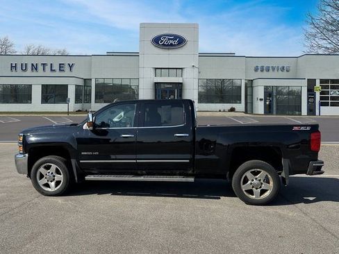 Used 2015 Chevrolet Silverado 2500 LTZ image 7