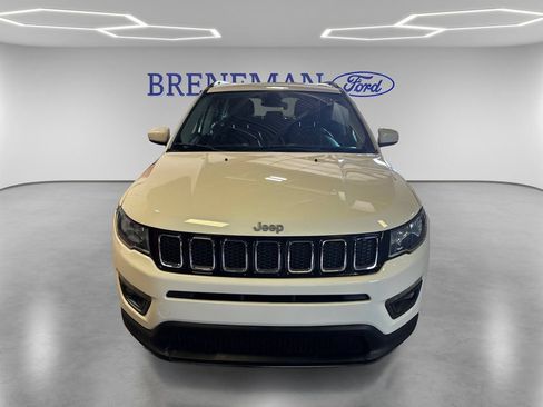 Used 2019 Jeep Compass Latitude AWD/4WD image 2