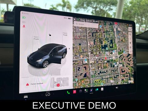 Used 2024 Tesla Model Y Long Range RWD image 11