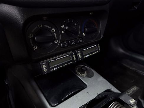 Used 2003 Mitsubishi Lancer Evolution image 30