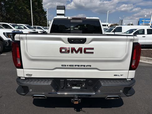 Used 2023 GMC Sierra 1500 SLT w/ SLT Premium Plus Package AWD/4WD image 9