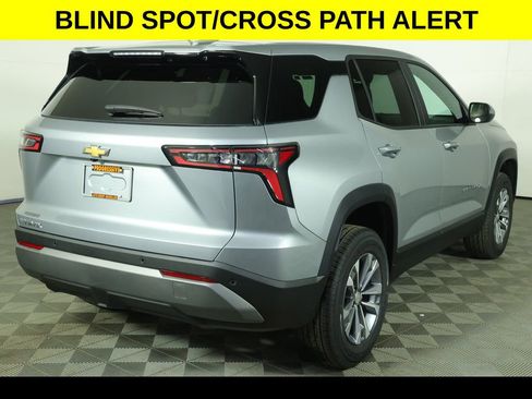 New 2026 Chevrolet Equinox LT FWD image 9