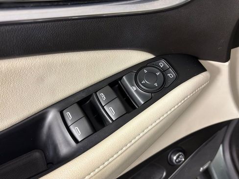 Used 2024 Buick Enclave Essence w/ Sound and Sites Package image 18