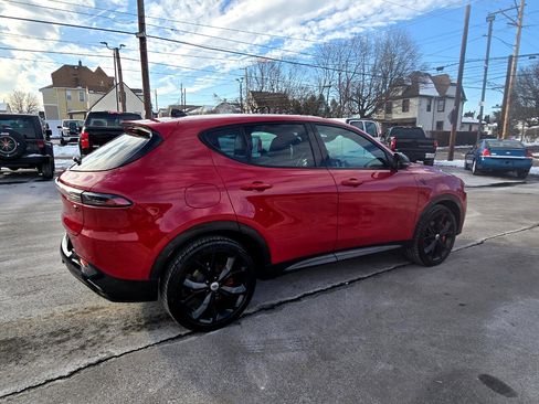 Used 2024 Dodge Hornet R/T Plus image 5